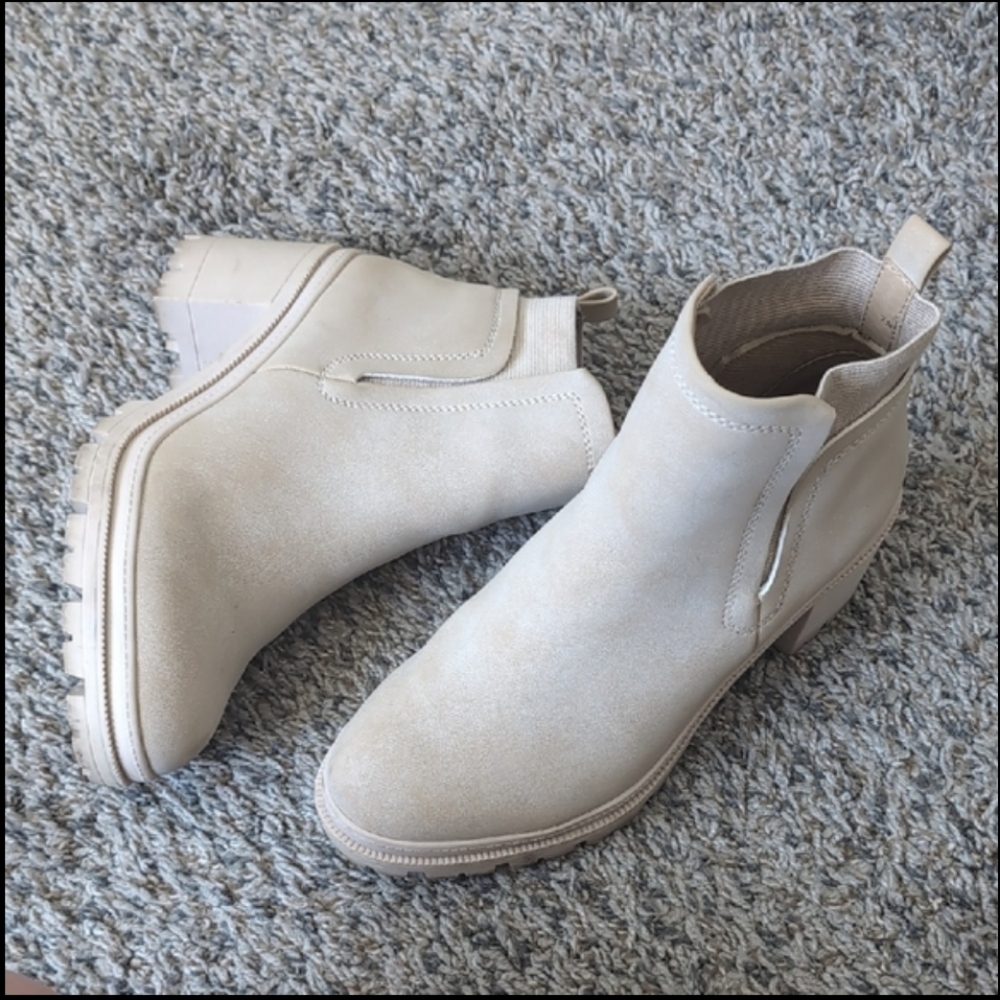 Jellypop Shelley Booties - Picture 9 of 9